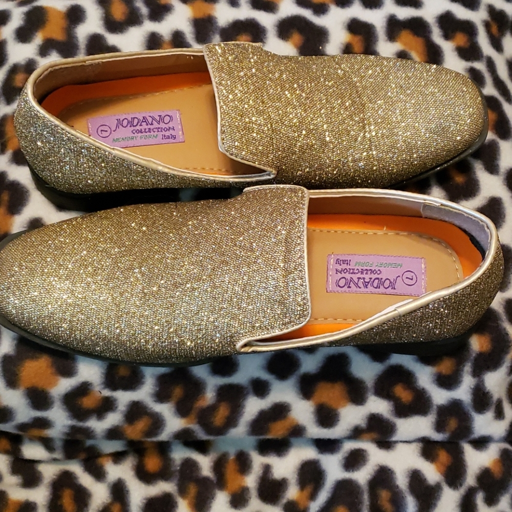 Male dress shoes